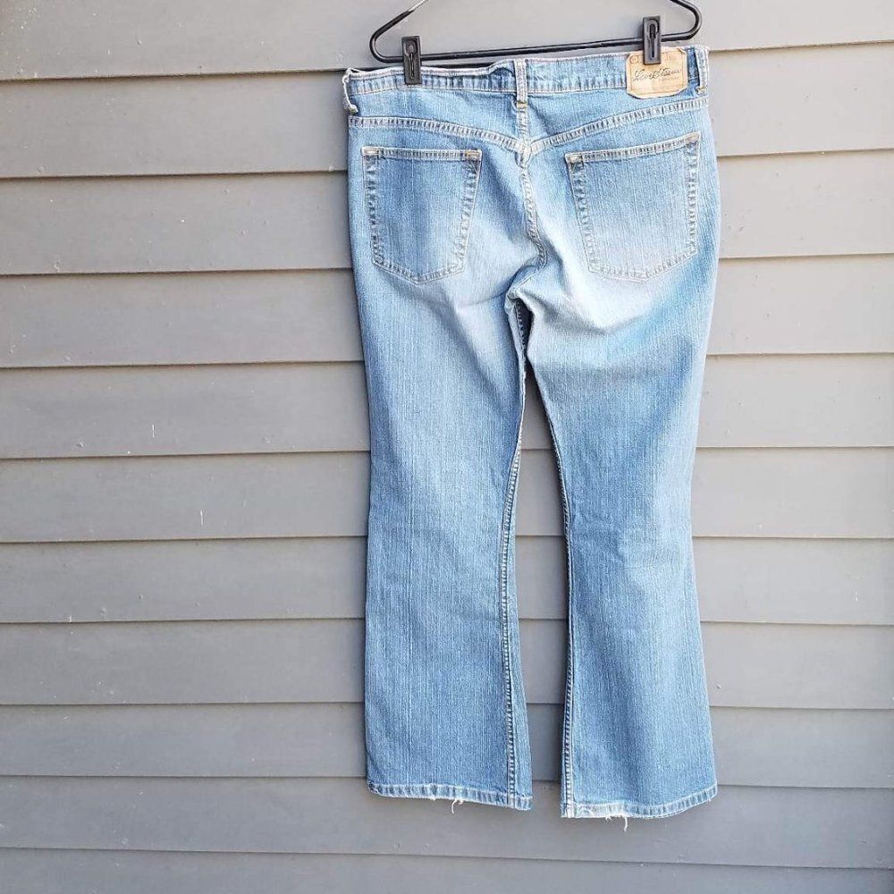 Signature Levi's Boot Cut Jeans Size 14 - Picture 10 of 11